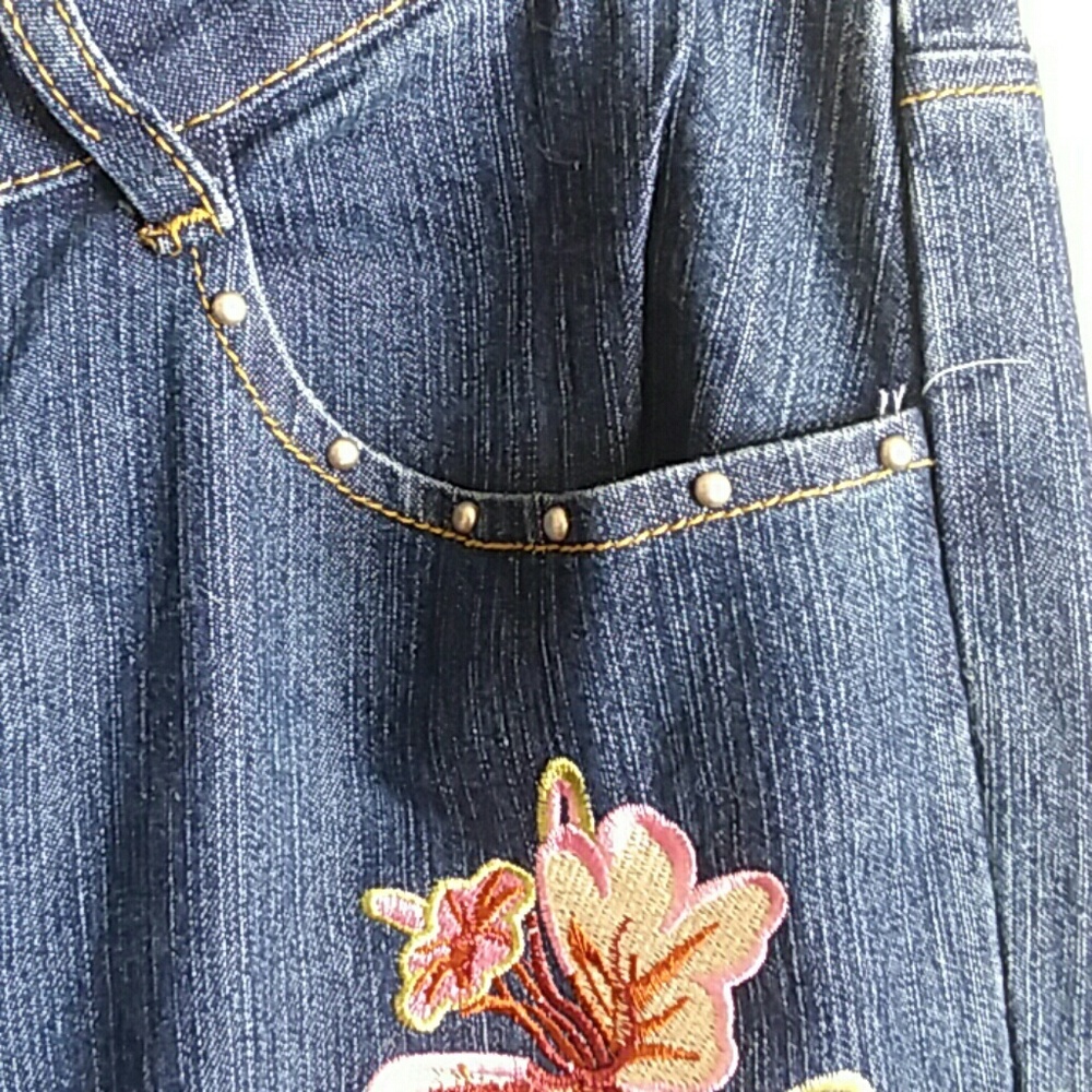 Sage 56 Jeans/ Embroidered - Picture 3 of 6